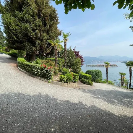 Vista Lago, Giardino A Vista Isole Borromee E Golfo Borromeo - Stresaflat * 斯特雷萨