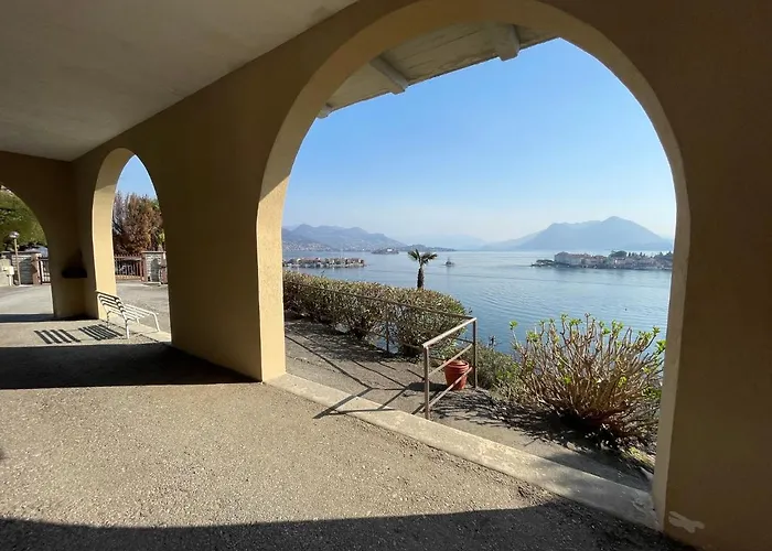 Vista Lago, Giardino A Vista Isole Borromee E Golfo Borromeo - Stresaflat *