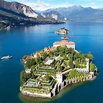 Vista Lago, Giardino A Vista Isole Borromee E Golfo Borromeo - Stresaflat *